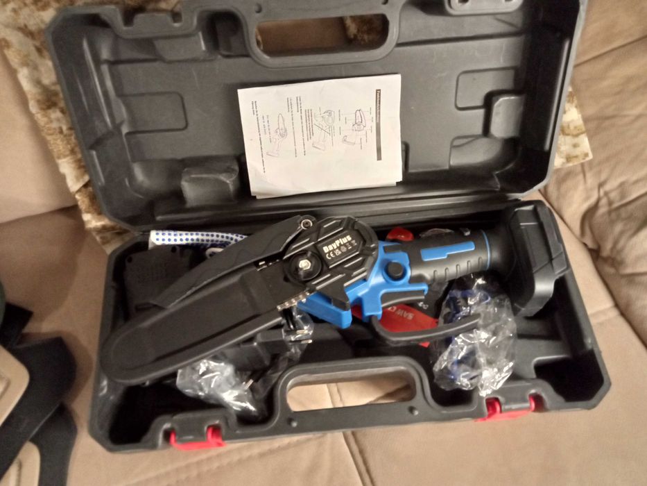 Conjunto mini serra + Conjunto de chaves.Artigos. Oportunidades