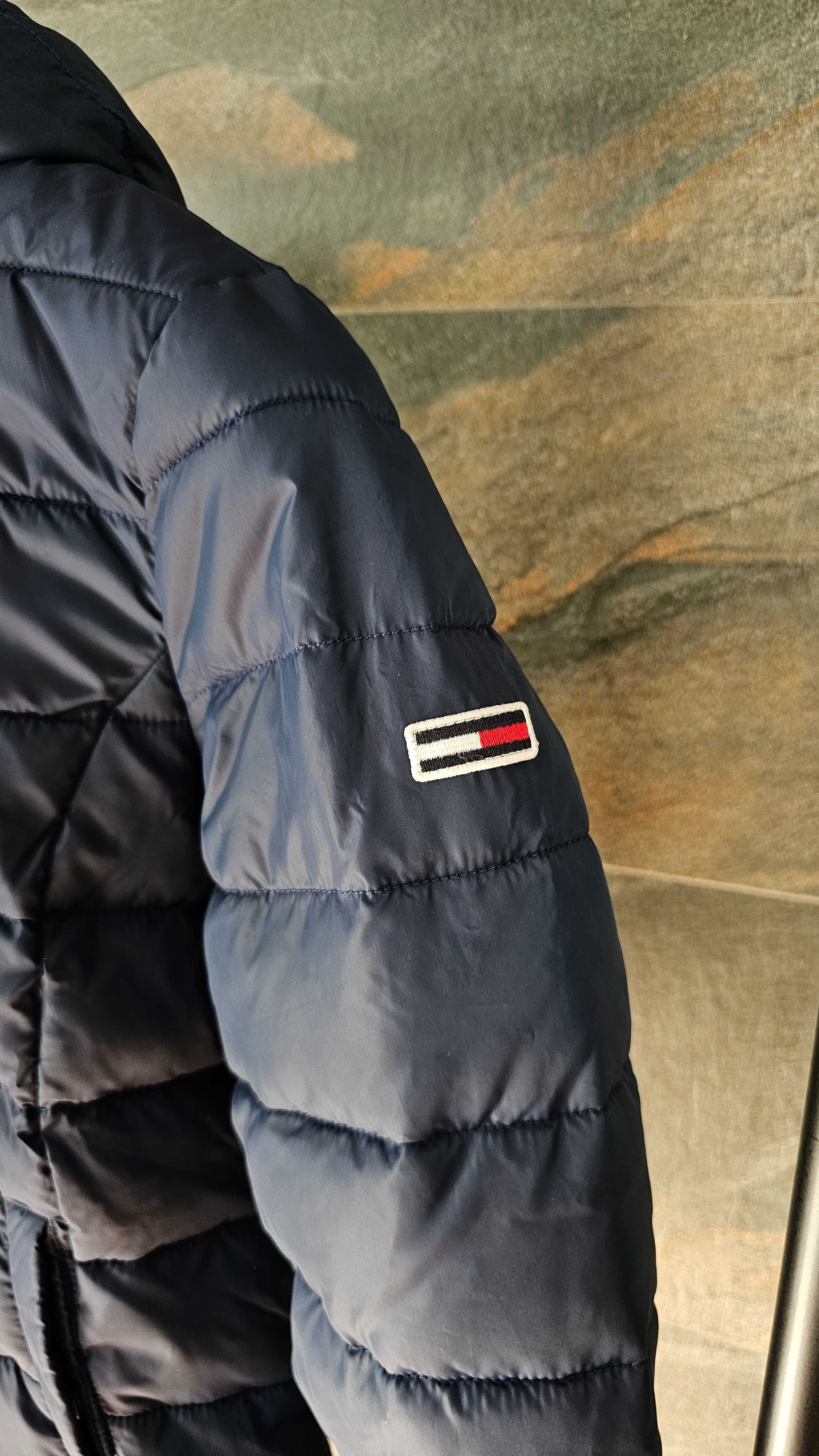 Куртка Tommy Hilfiger dw0dw13741 C87 розмір С оригінал пуховик