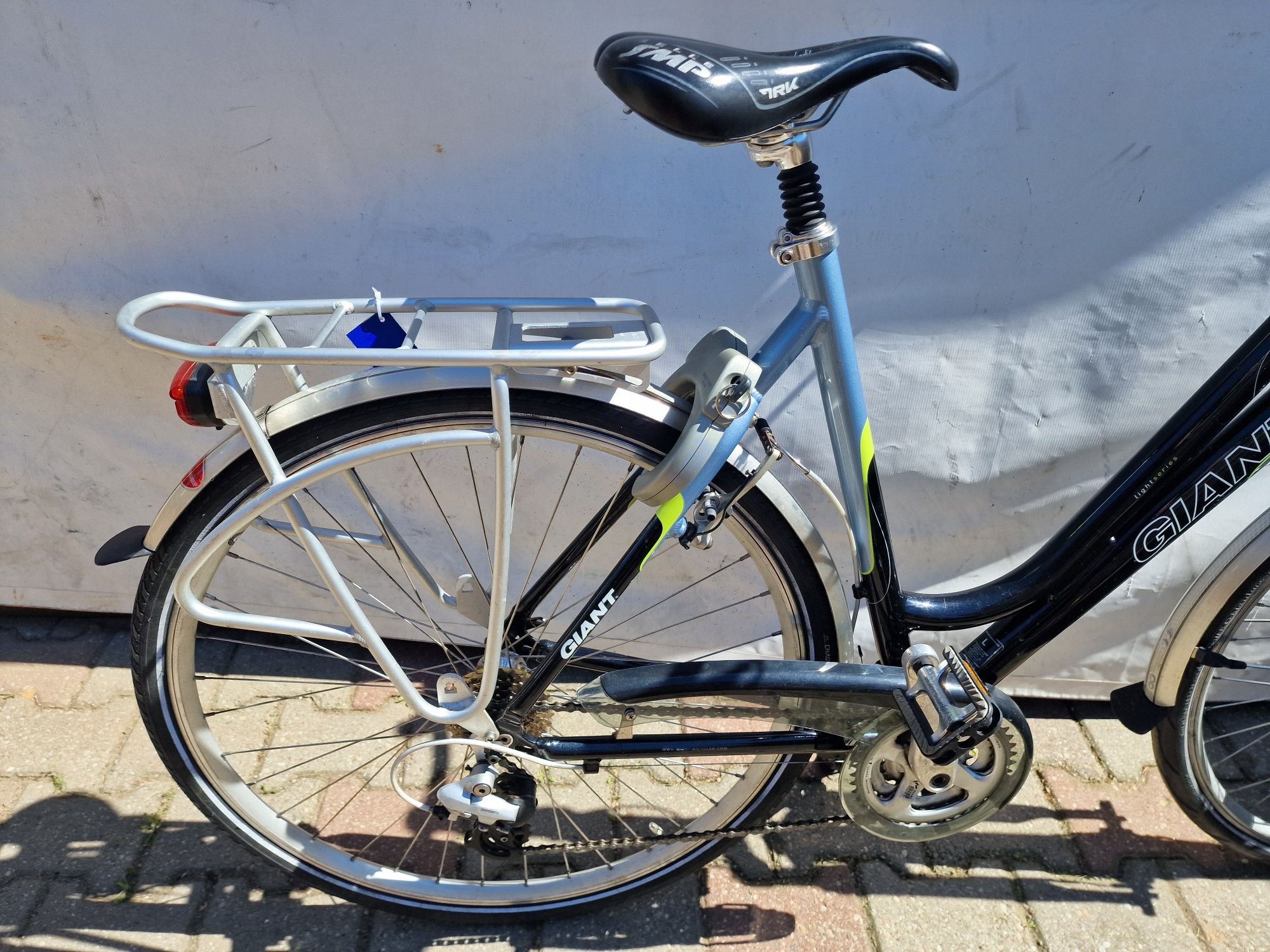 Rower damka Giant Solution DX Light Series 28 cali