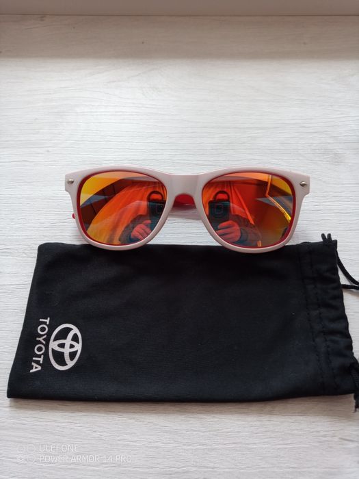 Окуляри сонцезахисні