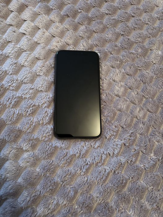 Iphone 11 64gb чорний колір