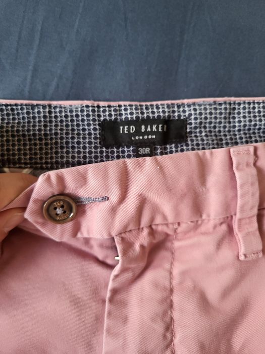 Spodenki męskie chinosy Tad Baker. Rozmiar M