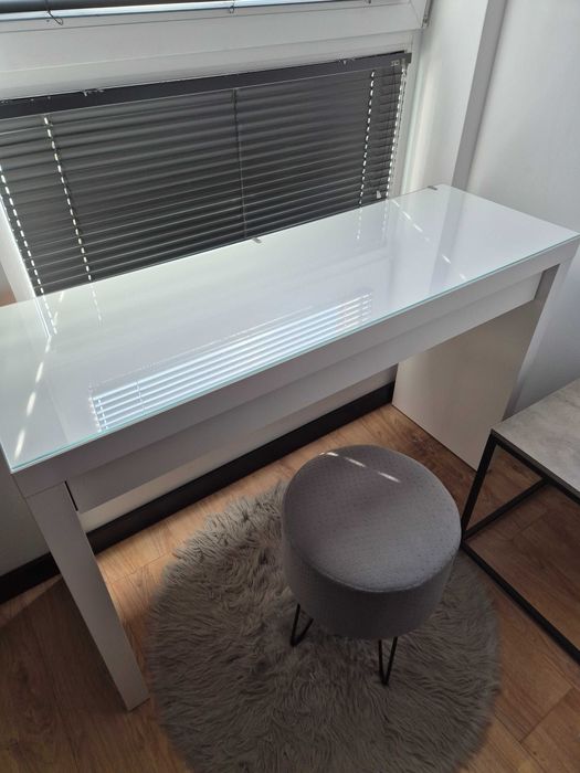 Toaletka biała IKEA MALM