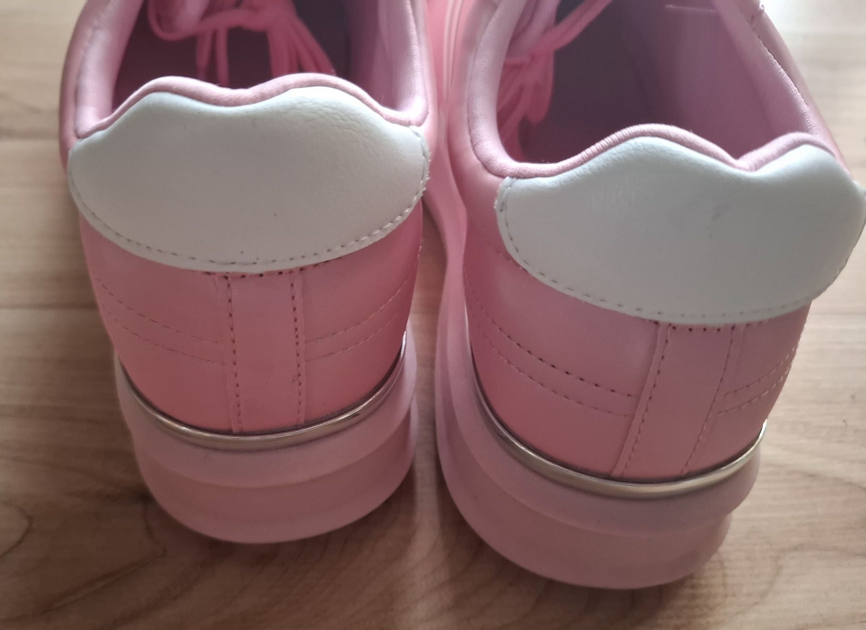 Adidasy różowe rozmiar 41