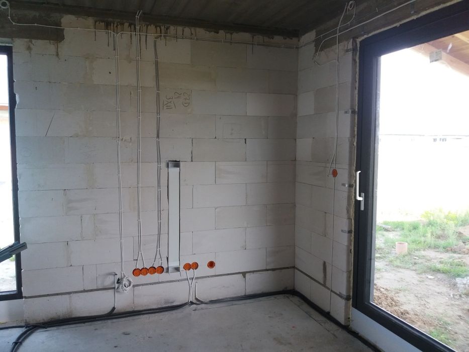 Usługi elektryczne. Elektryk. Instalacje elektryczne. Pomiary.