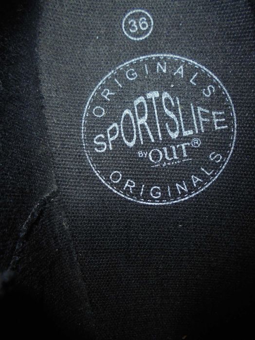 sapatos de senhora cor pretos