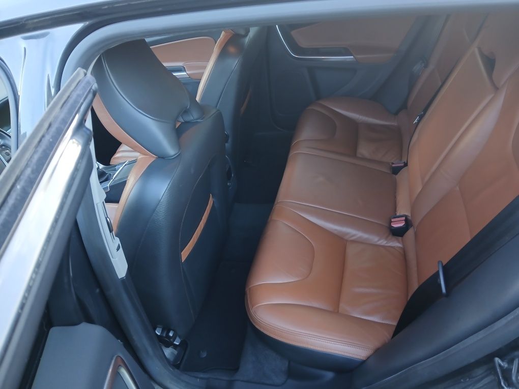Volvo V60 2.0 D3