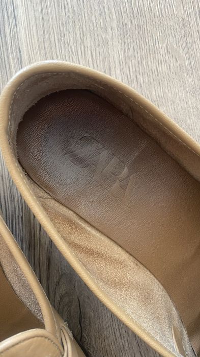 Шкіряні лофери Zara Зара