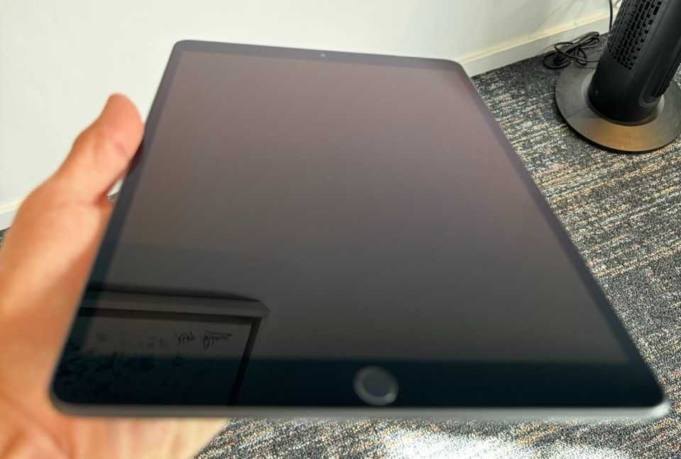 iPad Air (3rd Gen) Wifi+4G+256GB+Cable