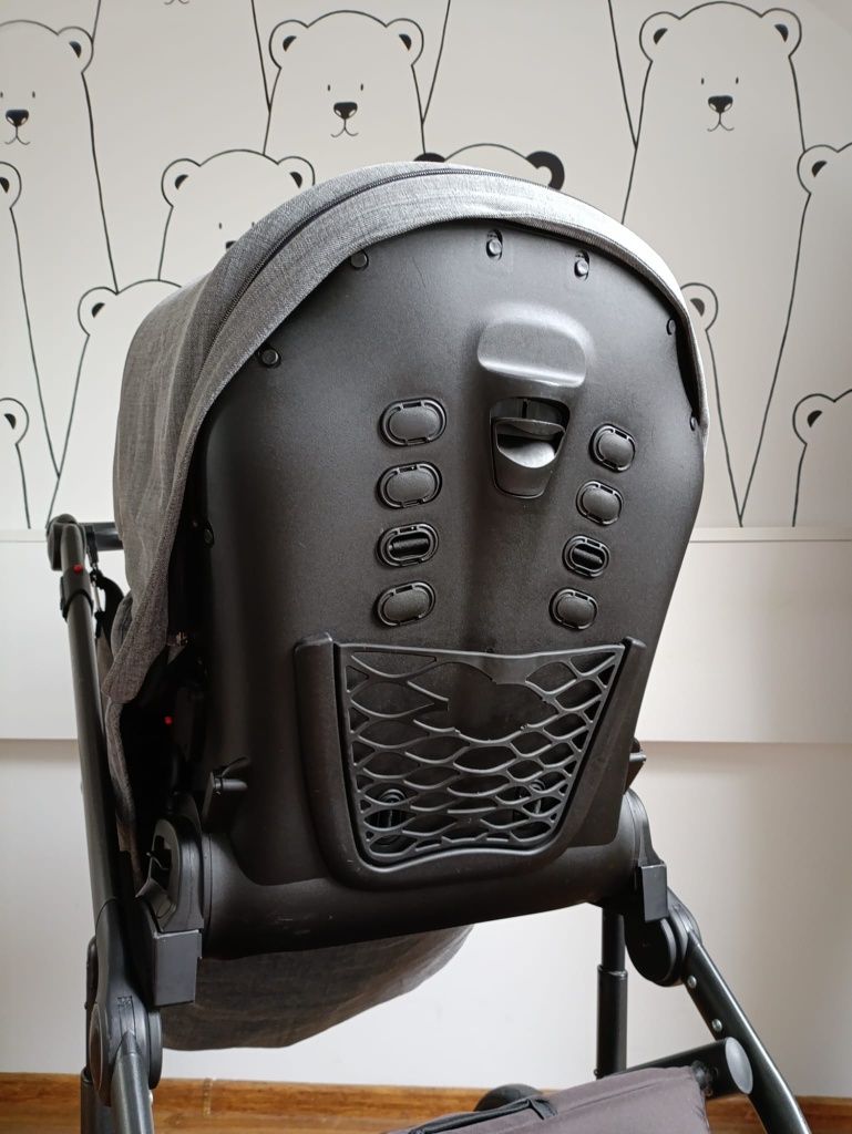 Wózek Roan Bloom Titanium 3w1 + baza ISOFIX