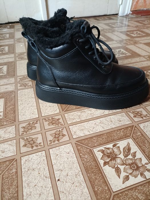 Жіночі ботинки зимові.