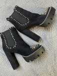 Botki w stylu metalowym