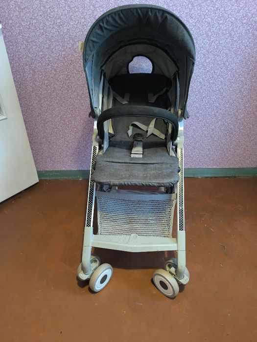 Продам детскую коляску в хорошем состоянию