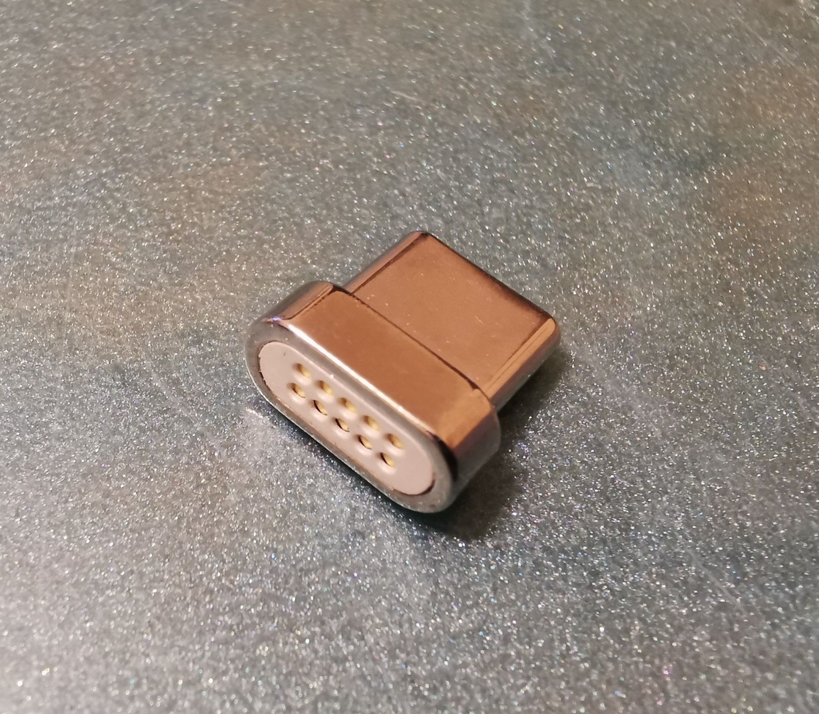 Przewód magnetyczny USB do ładowarki i transmisji z wtyczką USB typu C
