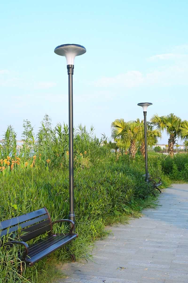 Lampa solarna parkowa LED P-04 (LED 12W 1600LM panel 25W LiFePO4 30Ah)