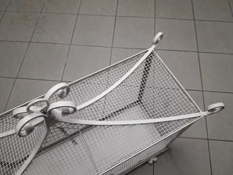 Gaiola Grande em Ferro