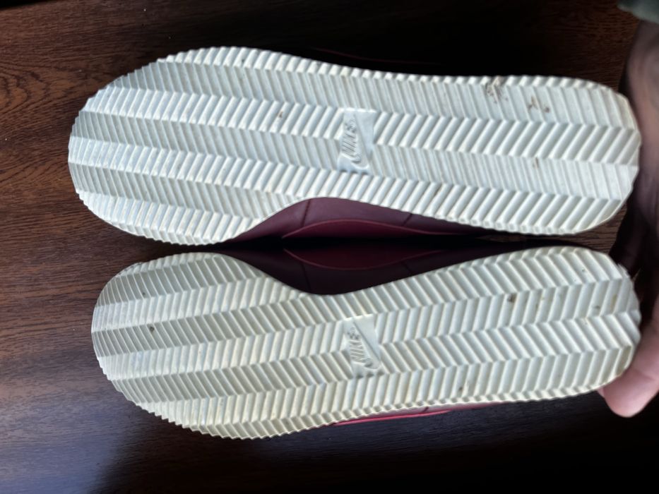 Практично нові 45 розміру кросівки Nike Cortez оригінал