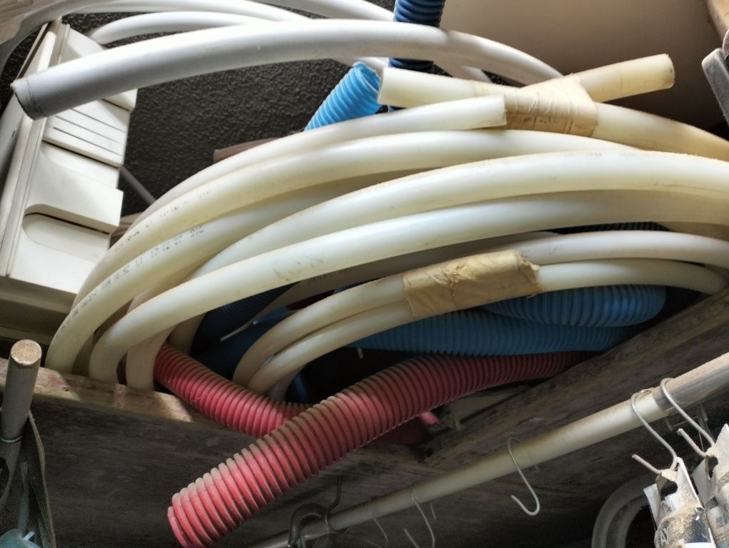 Tubo eléctrico e de água pex