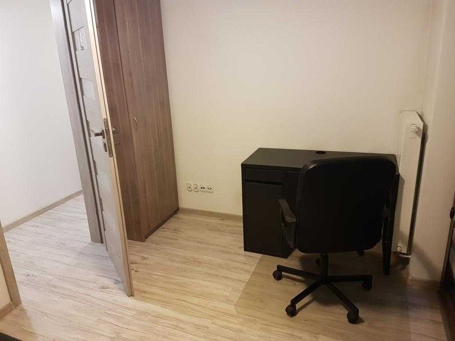 Pokój w mieszkaniu 3 pokojowym - ul. Grzegórzecka Kraków