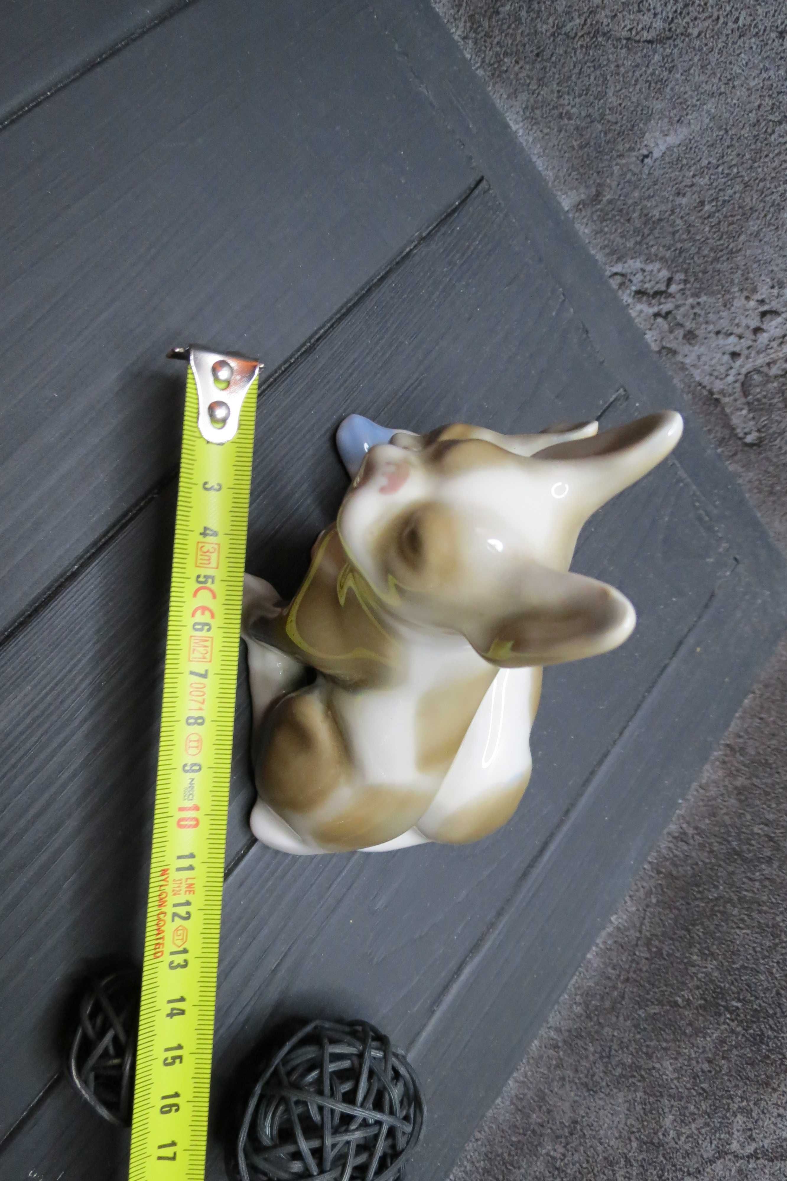 фарфоровая статуэтка собака бульдог бульдоги городница