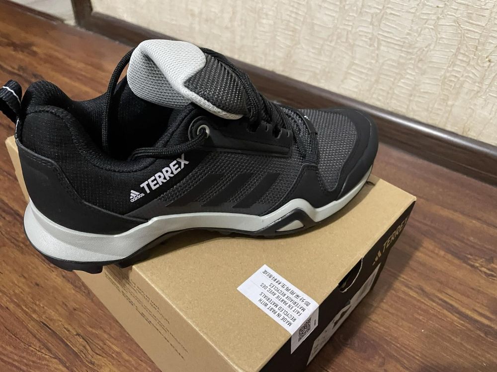 Кросівки adidas 38 terex