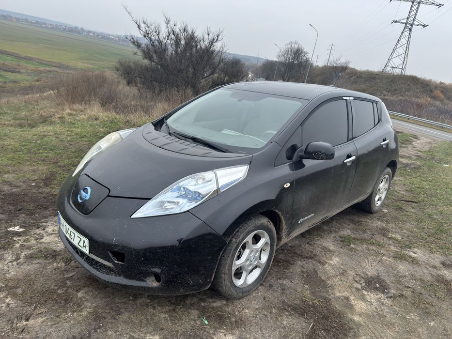 Нісан Ліф Електричка