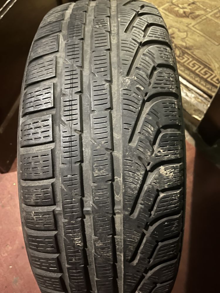 Продам шини 215/65 R16