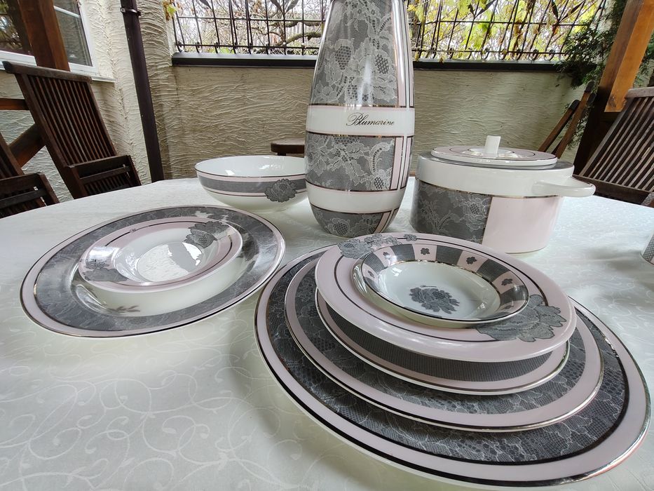 Посуд від  Bluemarine