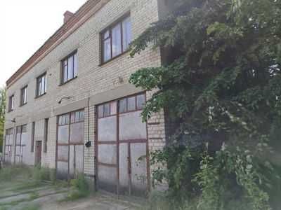 Майновий комплекс, Житомирська обл., с. Мамрин,Будівельна, 19