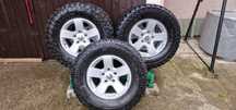 Opony 305/65r17 lub/i felgi 5x139.7