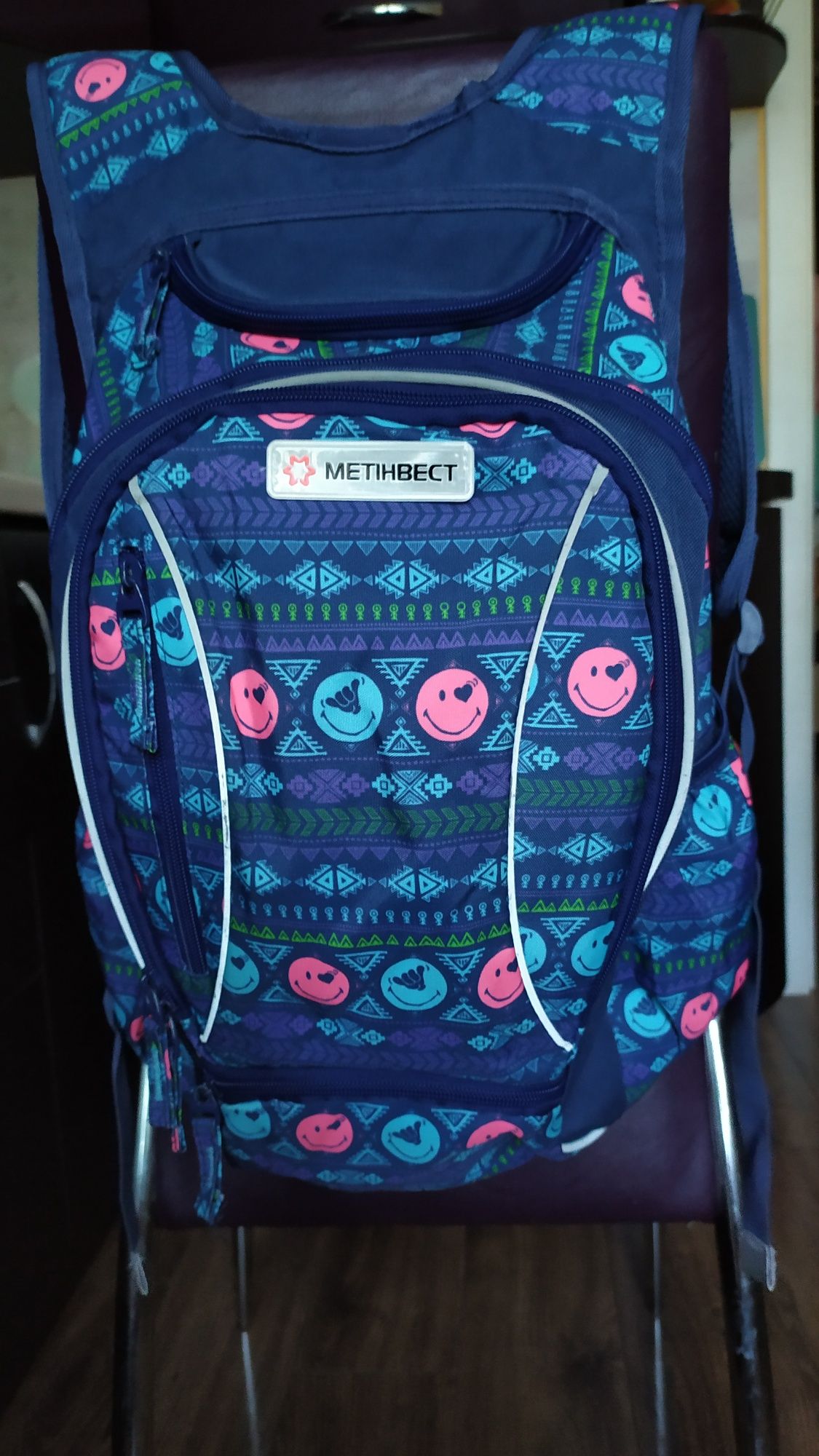 Школьный рюкзак для девочки. Рюкзак для подростка.