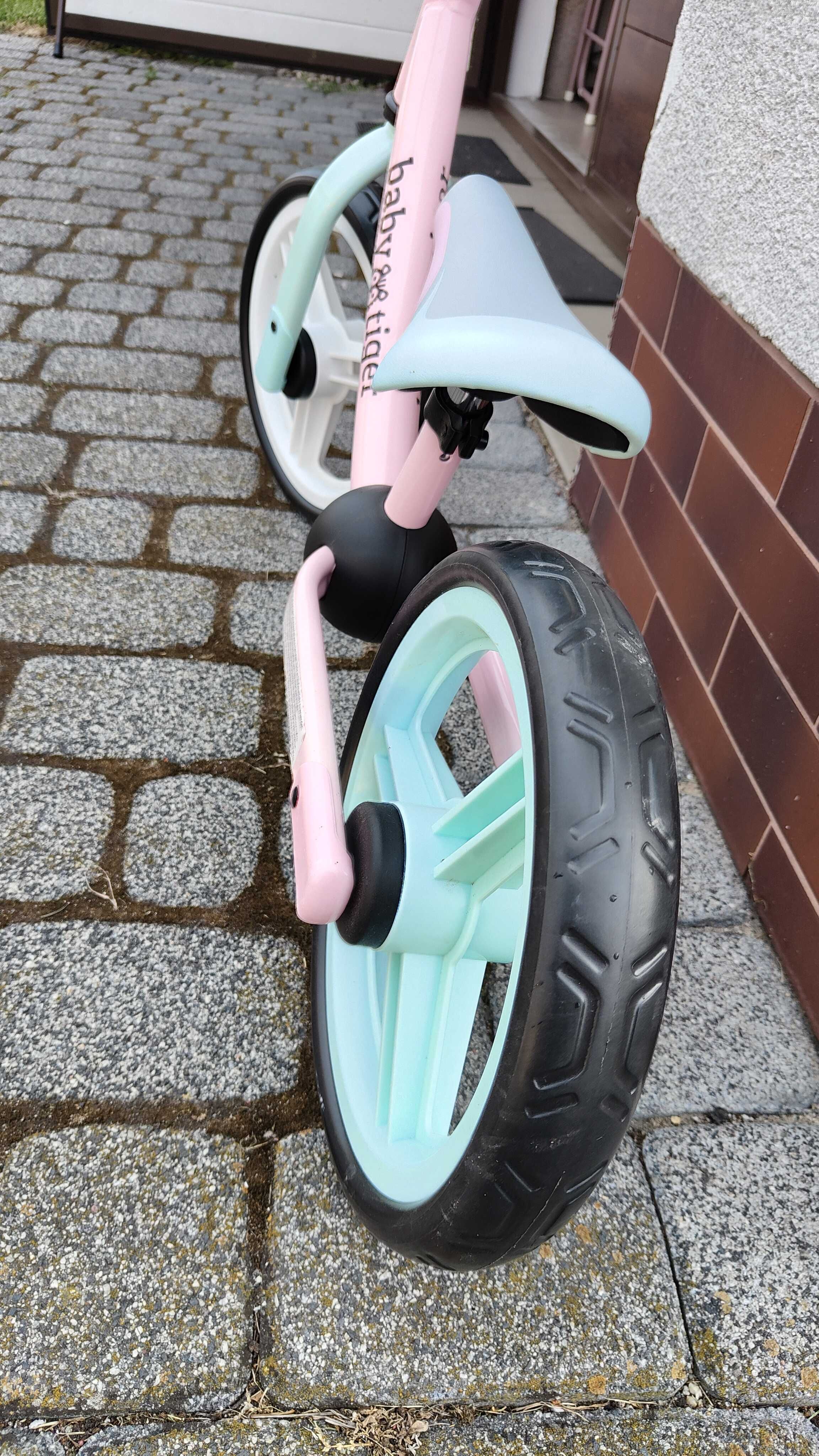 Rowerek różowy dla dziecka BABY TIGER
