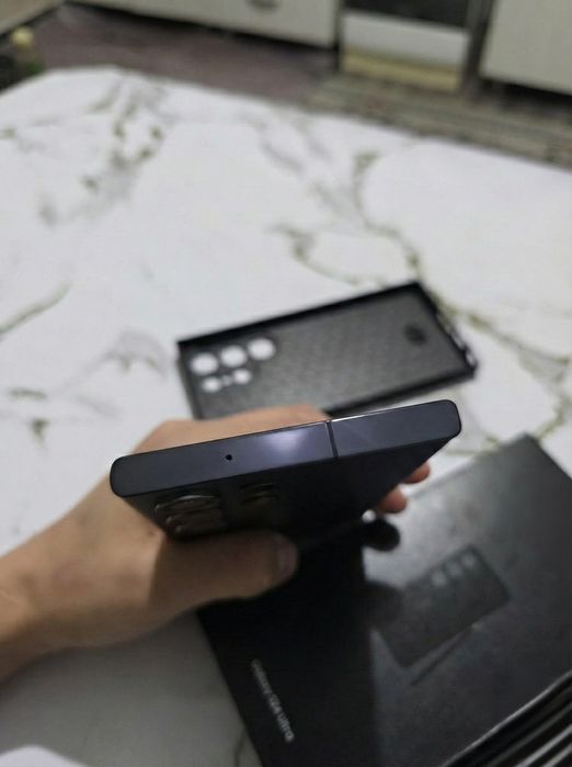 Samsung S23 Ultra - 8/256, 6.8", Snapdragon 8 gen 2 / 2 фізичні СІМ!