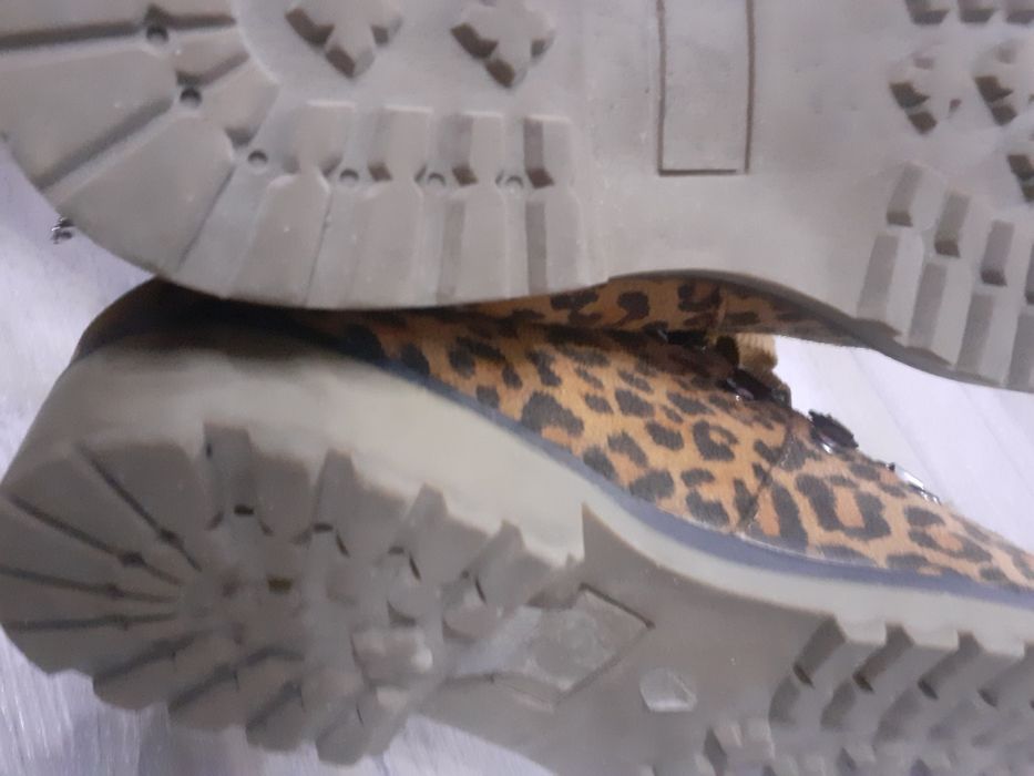 Buty w panterke roz. 39