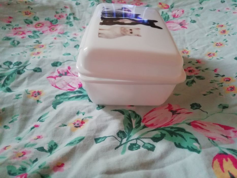 Pojemnik na karmę, smakołyki dla psa/kota