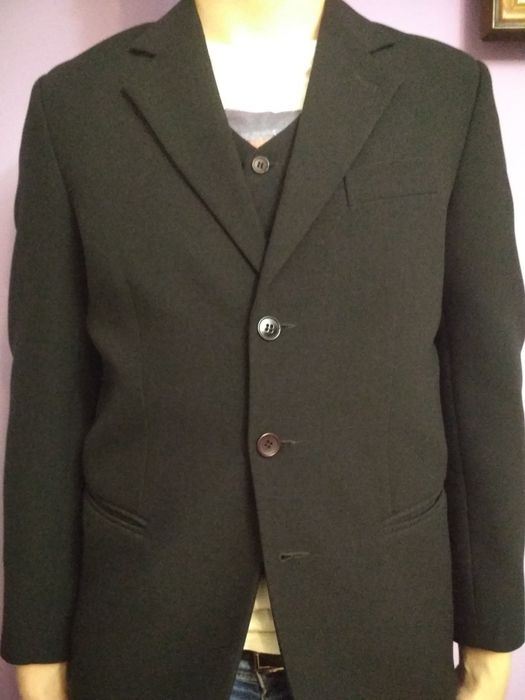 Sprzedam garnitur z kamizelką młodzieżowy 176/46