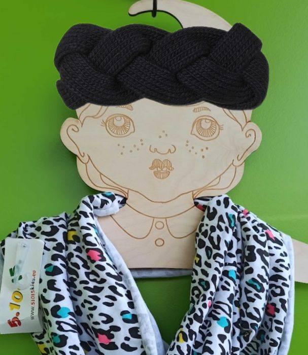 C&A
NOWA! Czarna opaska warkocz dla małej dziewczynki