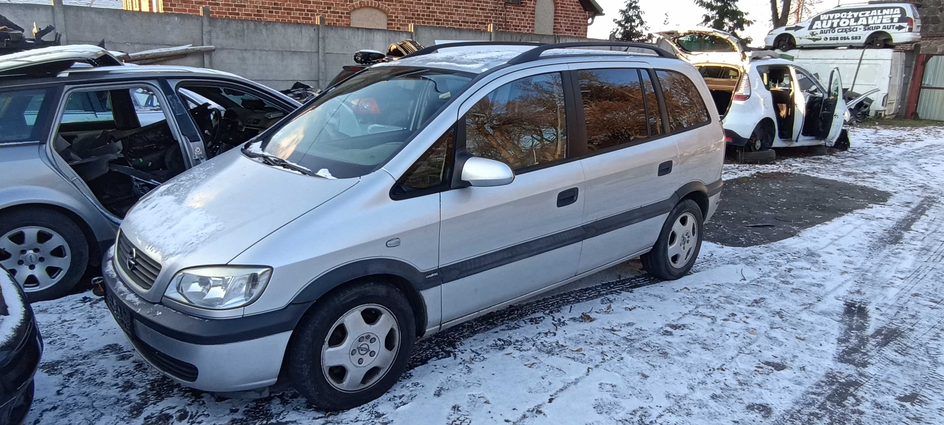 opel zafira 2.0 TDI klapa bagażnika szyba z157