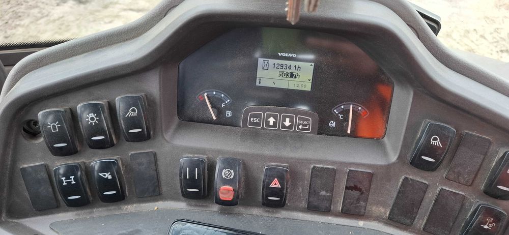 Koparko-Ładowarka Volvo BL71B