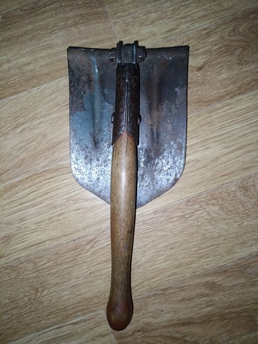 Лопата складна ссср