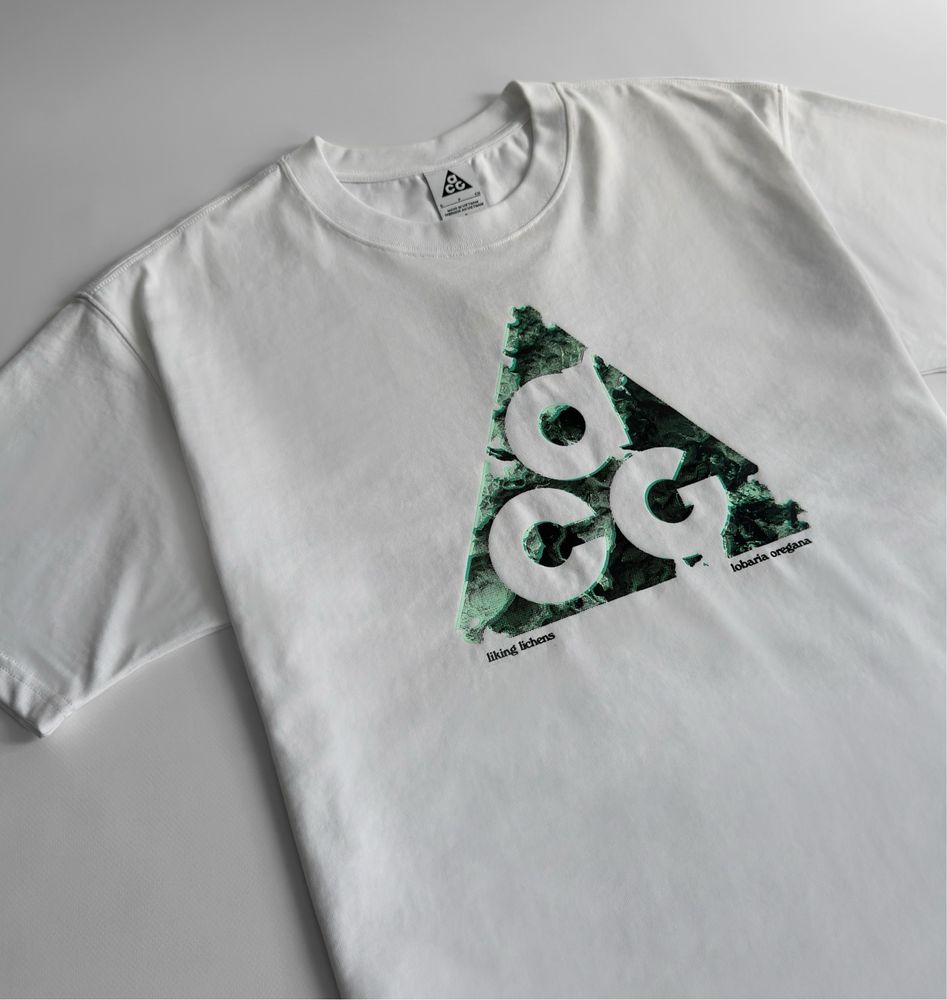 Футболка Nike ACG Northwest's Cascade Mountain Range Tee (loose fit)
