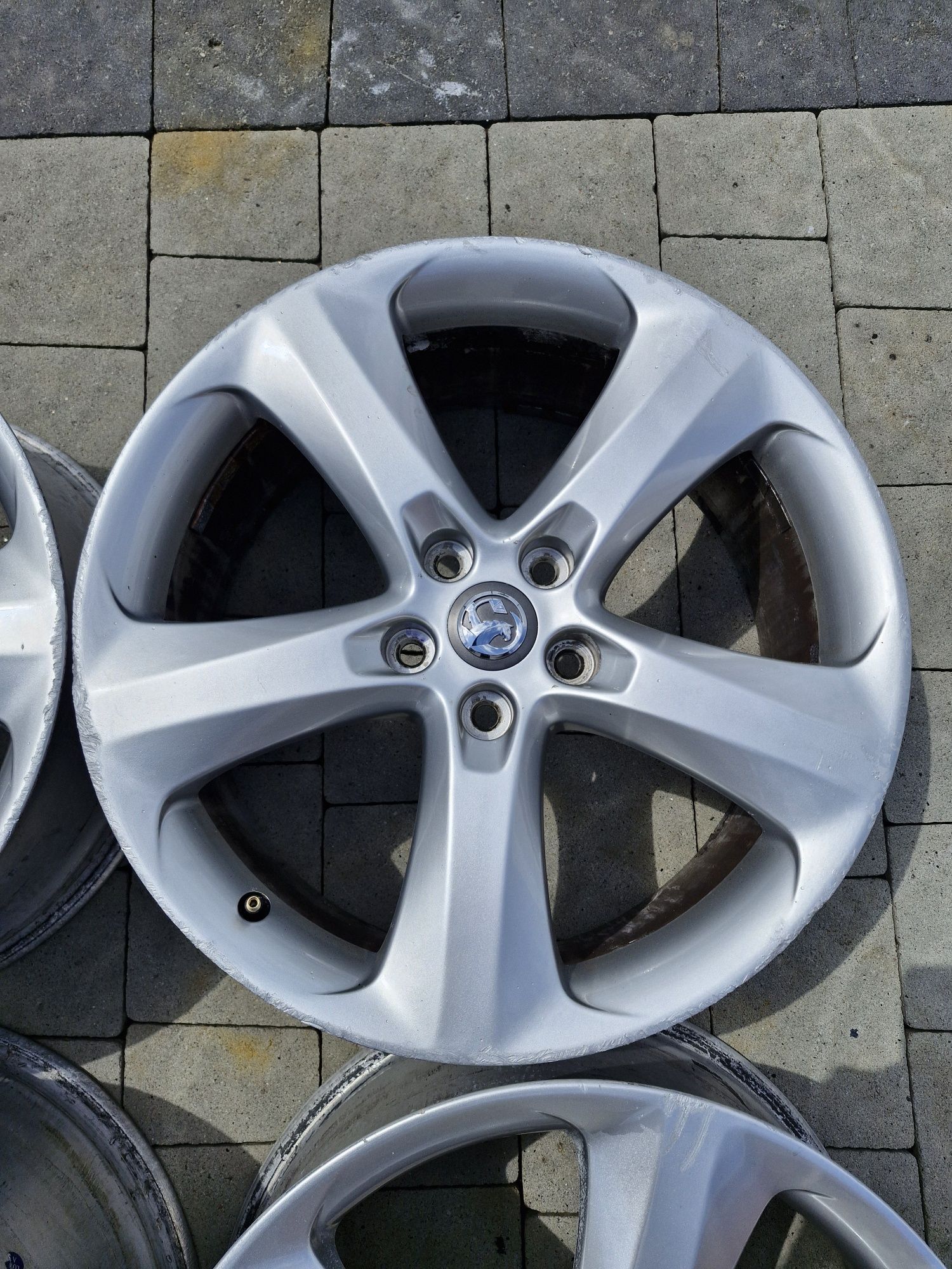 Диски легкосплавні Opel Astra J Insignia Zafira Tourer 8J R19 ET46
