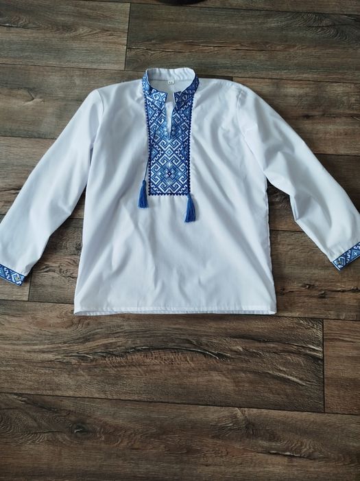 Вишиванка з класичним орнаментом на 10-11 років