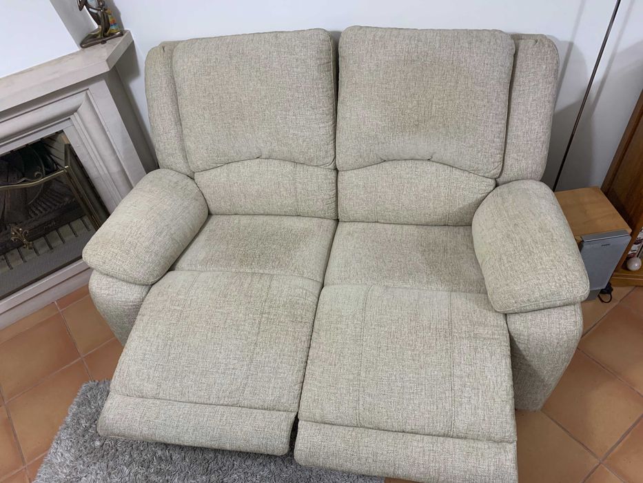 Sofá duplo reclinável