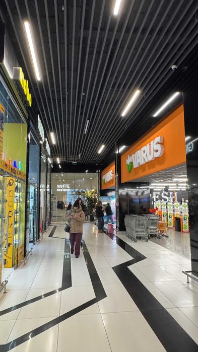 Оренда торгового приміщення 23,5 кв.м в ТРЦ NEOPLAZA (Марії Кюрі)