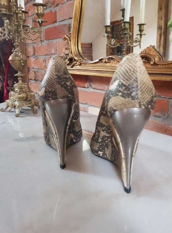 Buty damskie , imitacja skóry węża