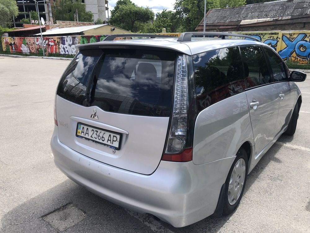 Mitsubishi Grandis 2,4 бензин, механика