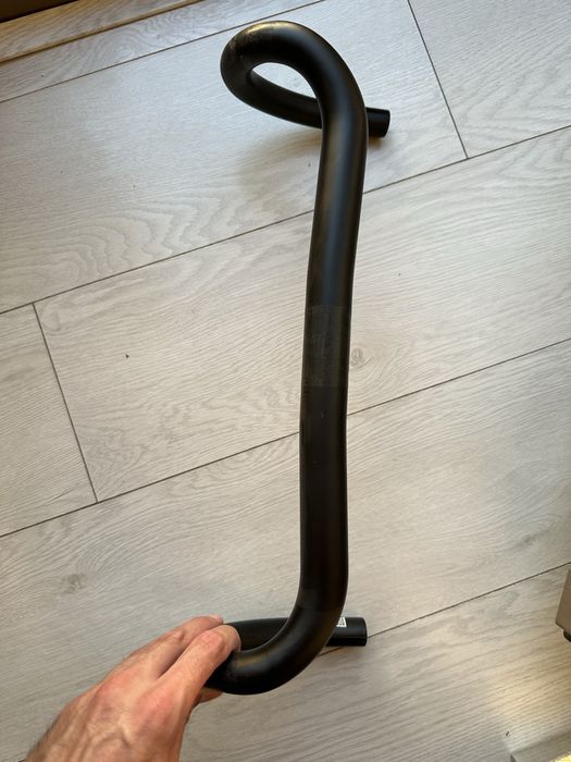 Karbonowa kierownica Gravel Cadex AR 420