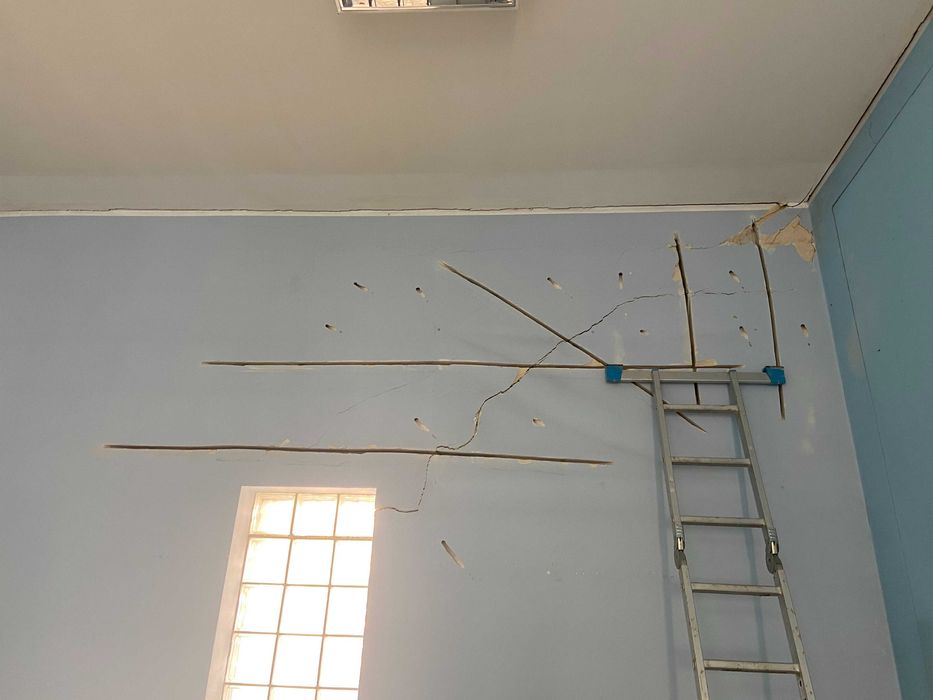 Naprawa murów ankrowanie naprawa pęknięć kotwy darmowa wycena elewacje