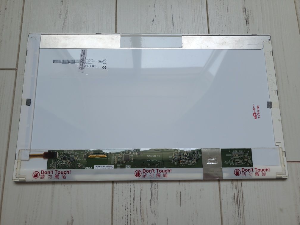Матрица 17.3" / 1600x900 HD+ / 40pin / B173RW01 V.0 полностью рабочая!